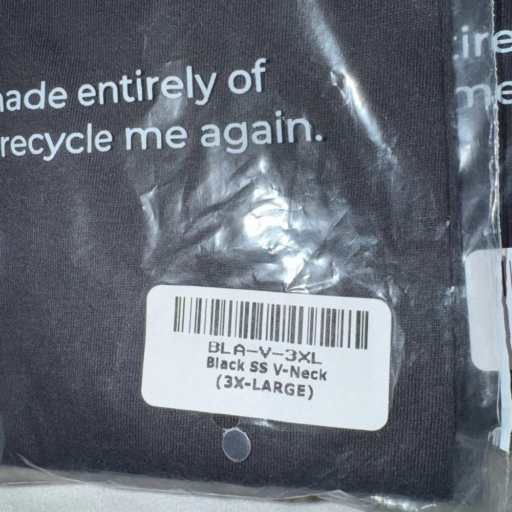 Fresh Clean Threads Black T-Shirt - Picture 2 of 3